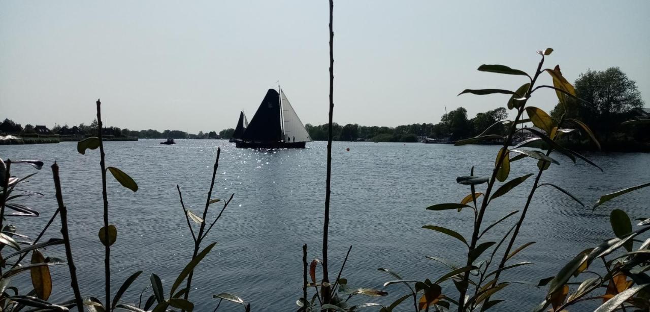 Earnewâld B&B Aan Het Water المظهر الخارجي الصورة